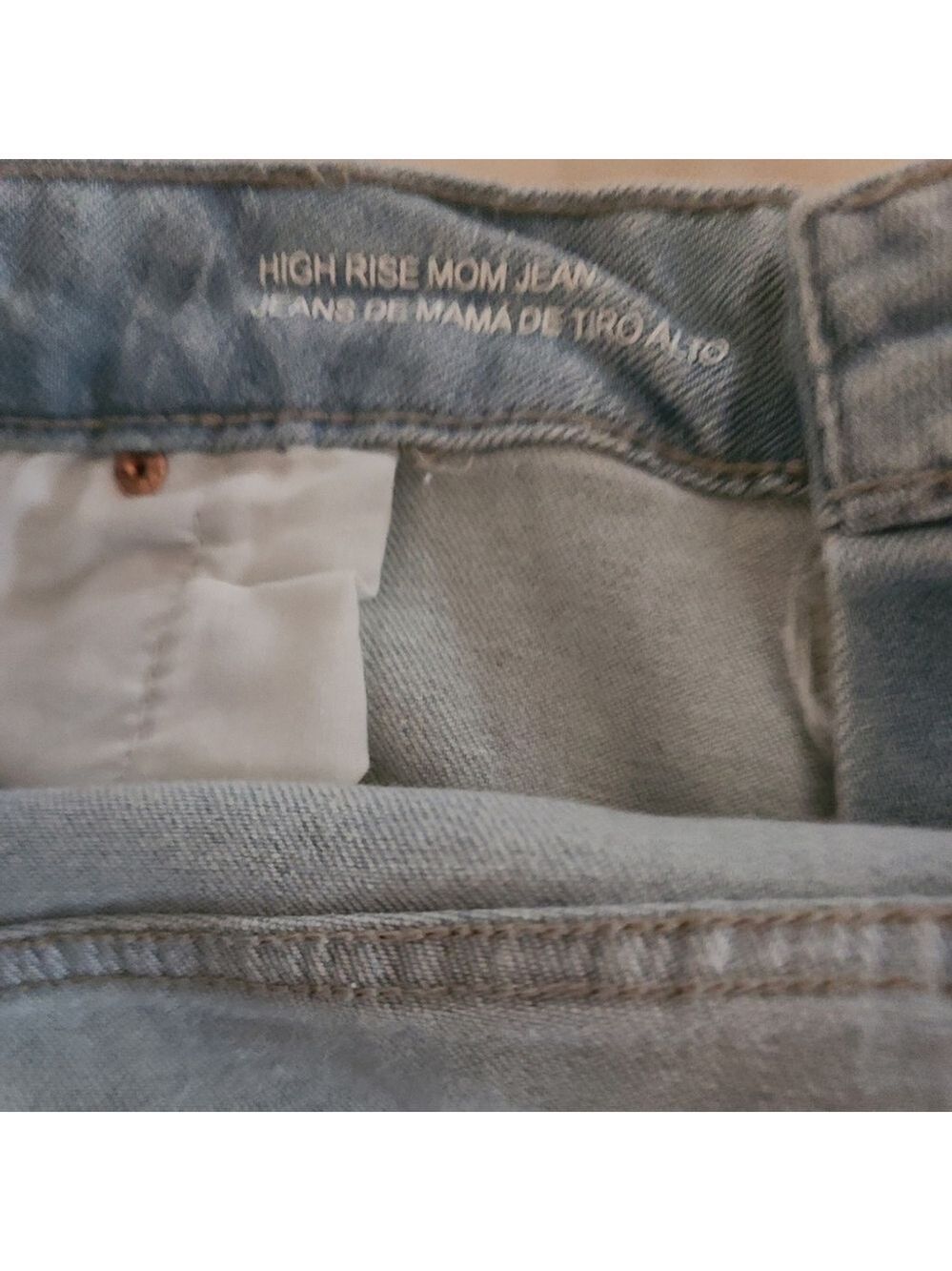 NWT Wild Fable High Rise Distressed Mom Jeans Size 18 - Picture 5 of 9